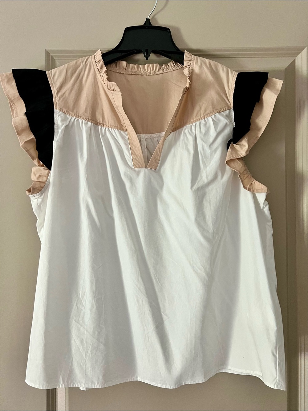 Colorblock Ruffle Sleeve Poplin Top - White, Beige & Black